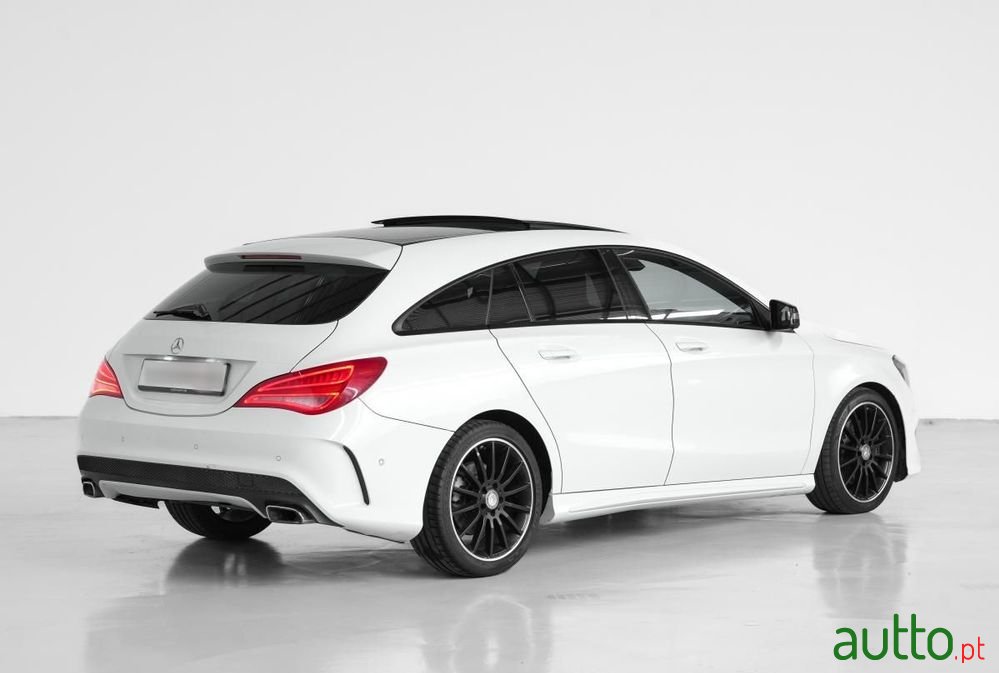 2015' Mercedes-Benz Classe Cla photo #3