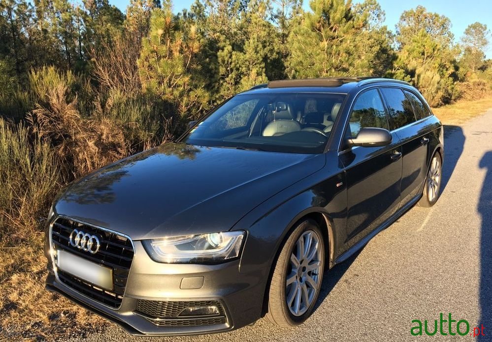 2012' Audi A4 Avant photo #6