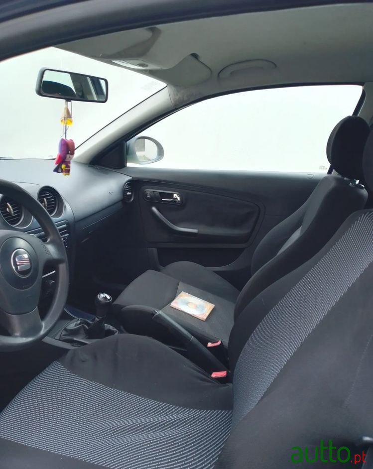2004' SEAT Ibiza 1.2 12V Stylance photo #4