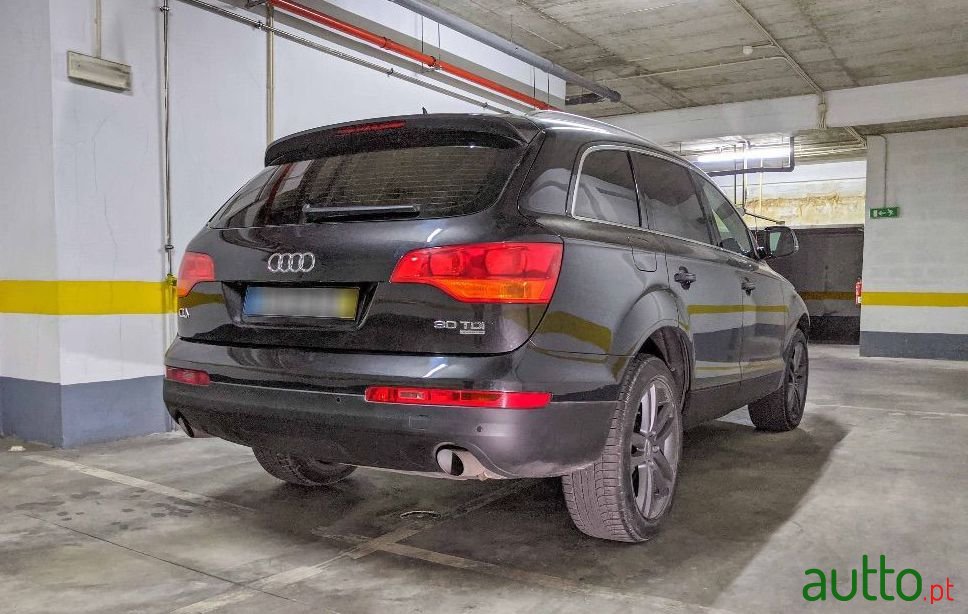 2007' Audi Q7 photo #4