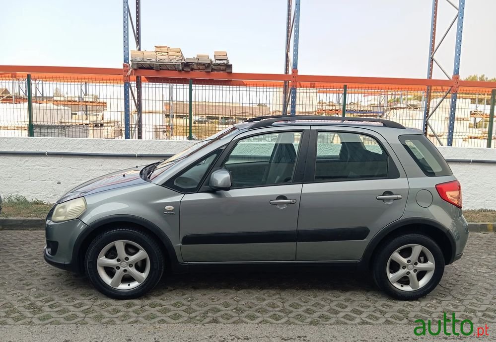 2008' Suzuki SX4 photo #1