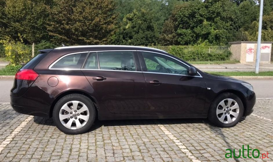 2012' Opel Insignia Sports Tourer photo #4