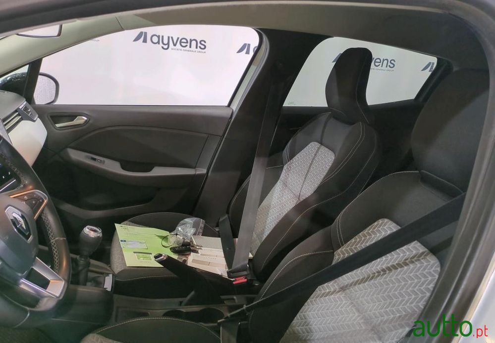 2021' Renault Clio photo #5