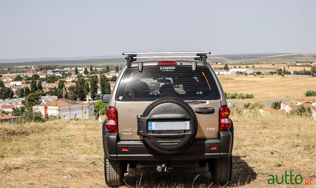 2003' Jeep Cherokee photo #6