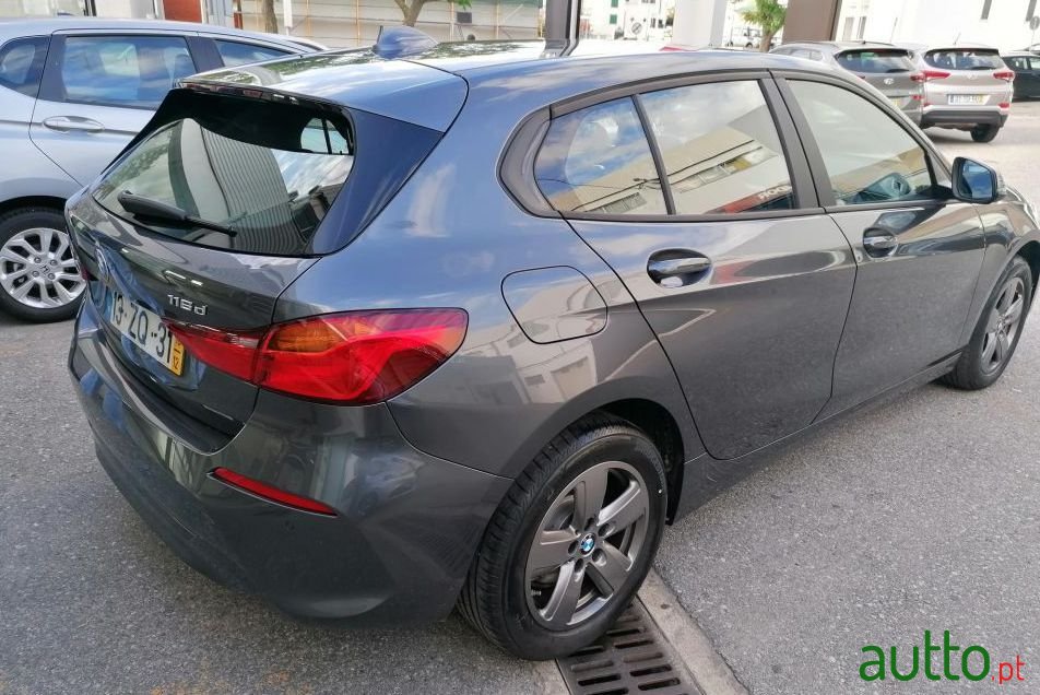 2019' BMW 116 photo #1