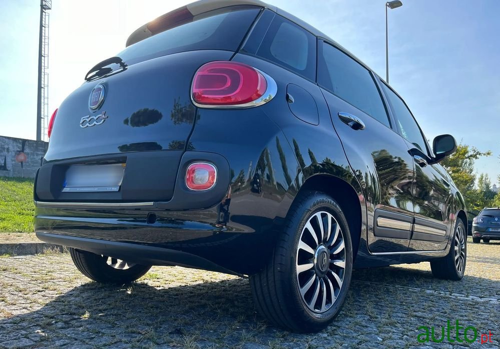 2016' Fiat 500L photo #6
