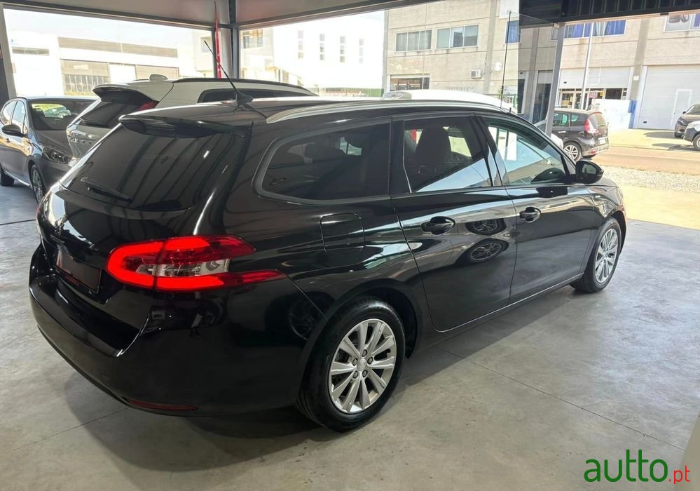 2019' Peugeot 308 Sw photo #6