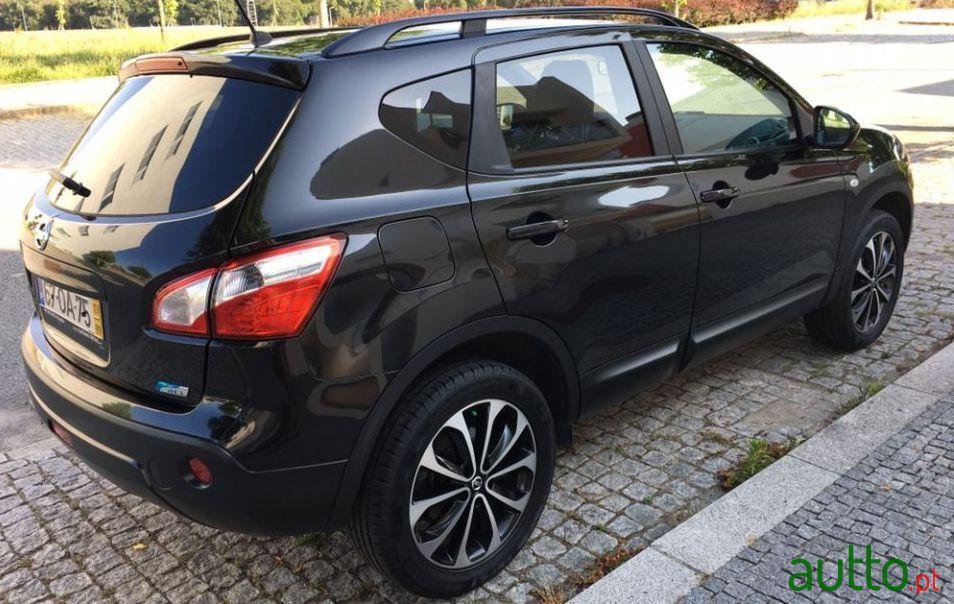 2013' Nissan Qashqai photo #3