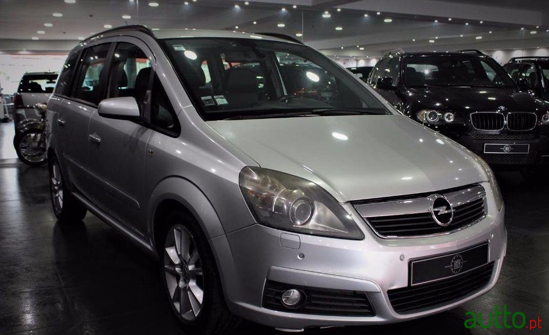 2006' Opel Zafira photo #2