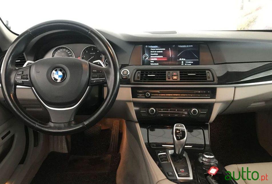 2013' BMW 520 D photo #4