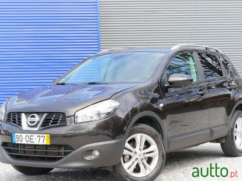 2013' Nissan Qashqai 1.6 Dci Tekna Premium Bose photo #2