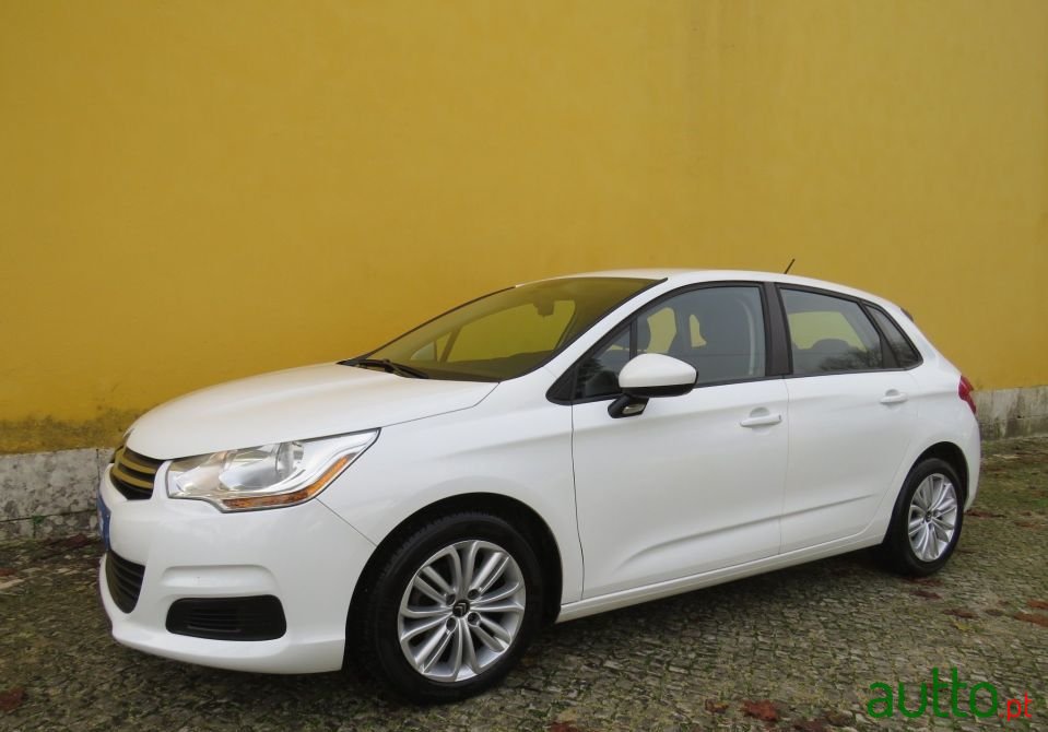 2017' Citroen C4 photo #4