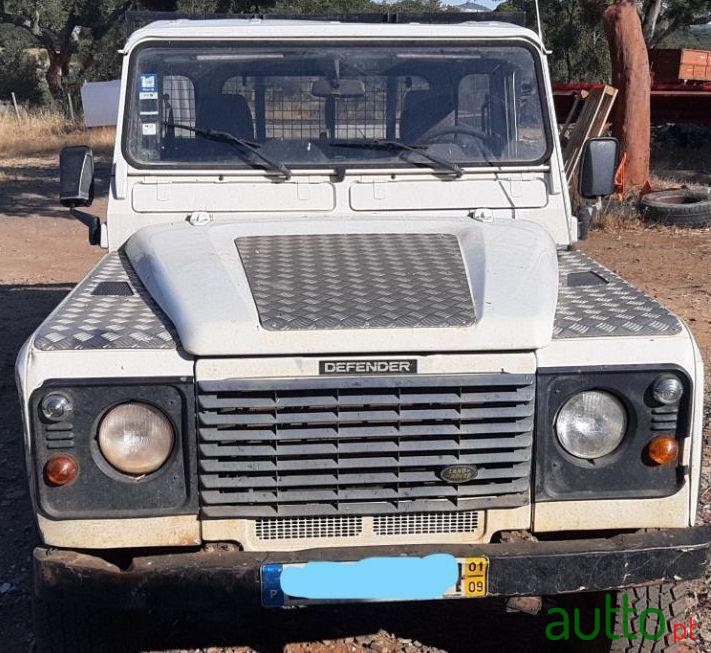 2001' Land Rover Defender Td5 photo #1