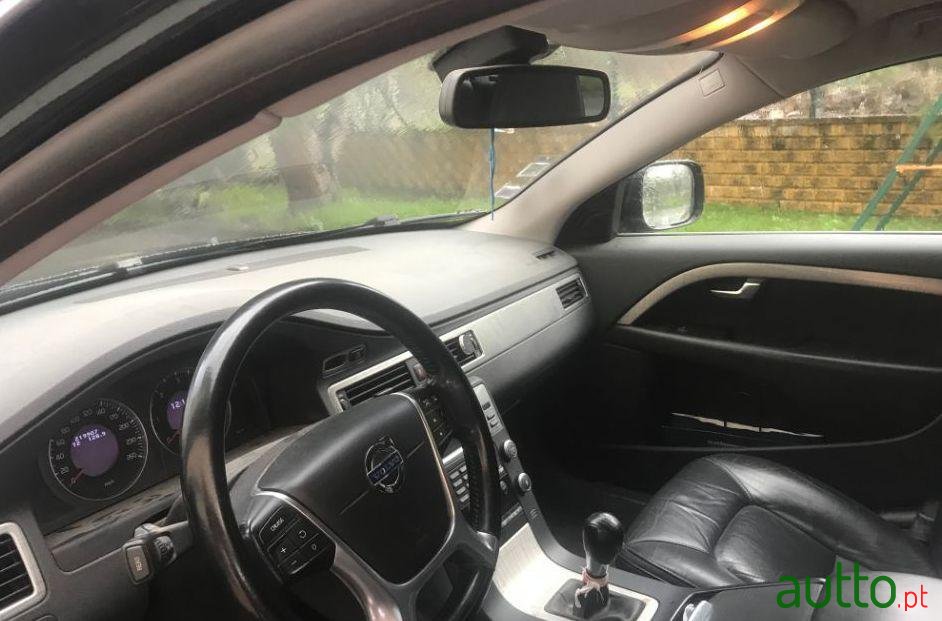 2010' Volvo Xc-70 D5 Drive photo #3