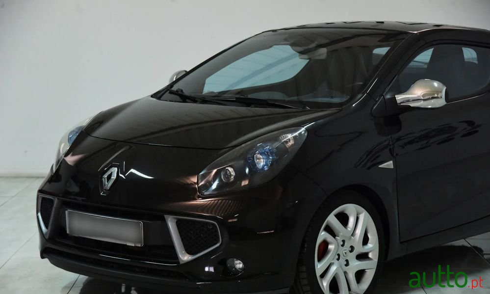 2010' Renault Wind photo #2