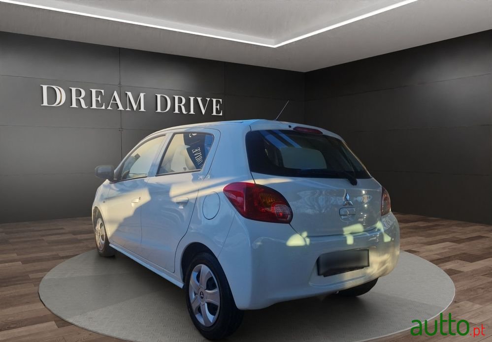 2015' Mitsubishi Space Star photo #6