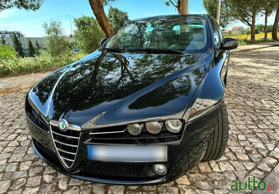 2007' Alfa Romeo 159 Sportwagon photo #1
