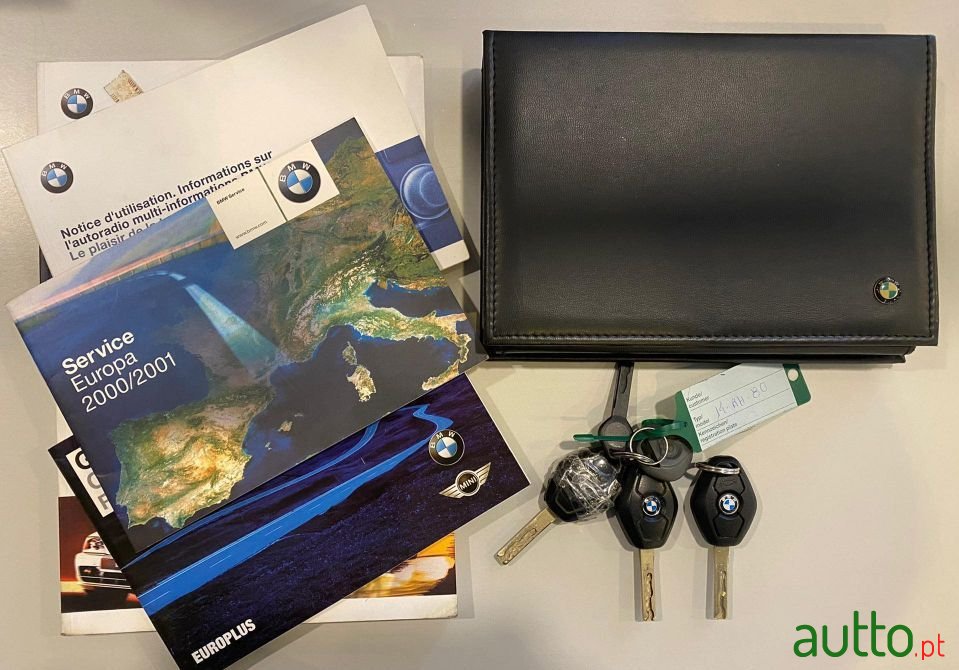 2001' BMW 325 photo #5