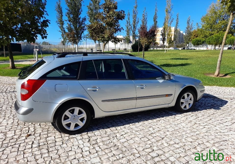 2004' Renault Laguna Break photo #6