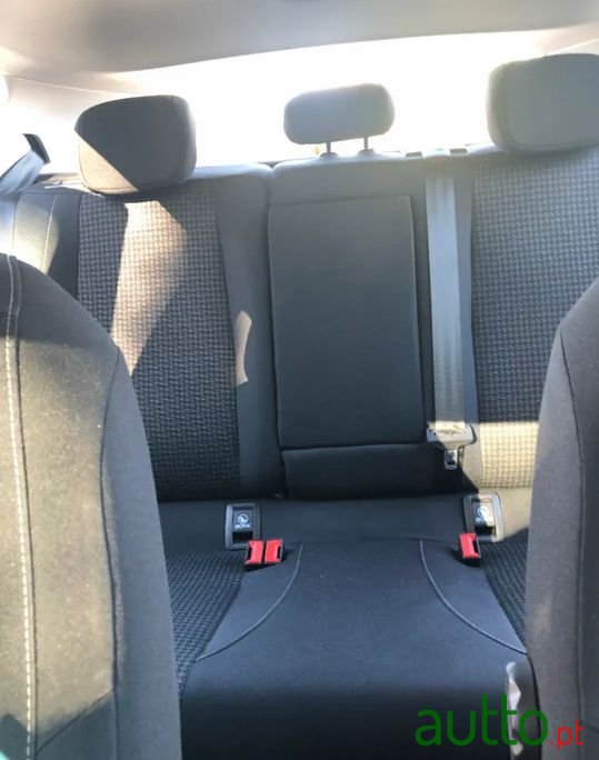 2018' Peugeot 308 photo #4