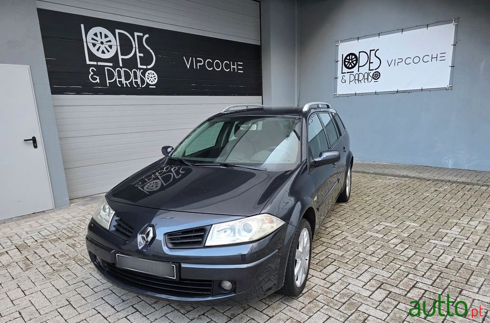 2008' Renault Megane Break photo #1
