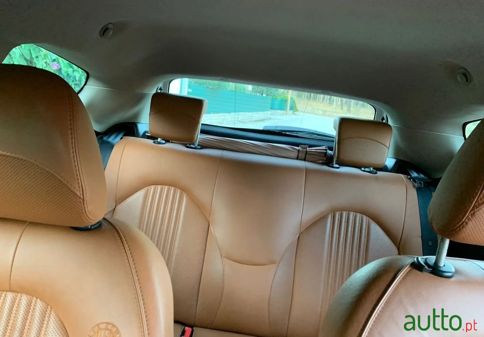 2012' Alfa Romeo MiTo photo #2