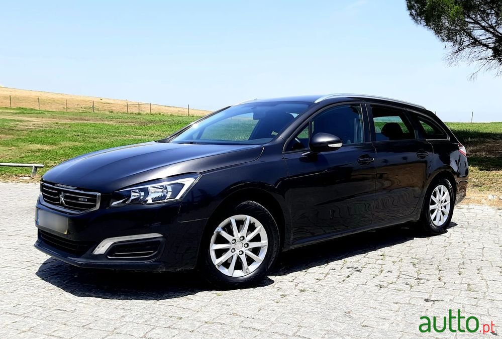 2016' Peugeot 508 Sw photo #2