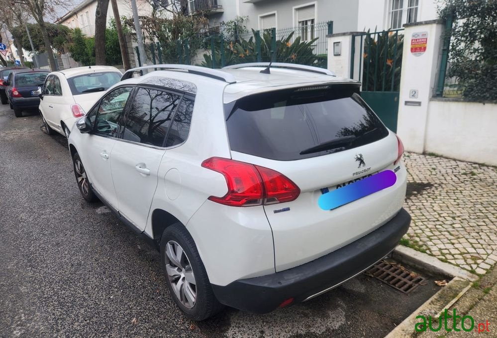 2015' Peugeot 2008 photo #5