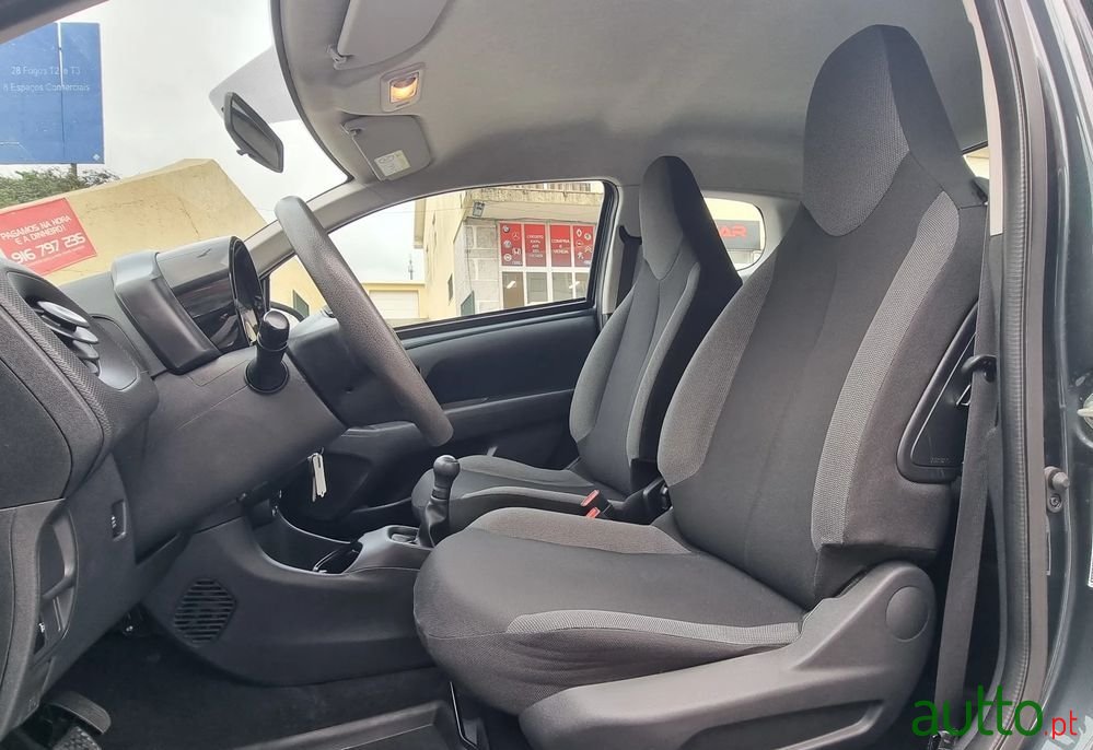 2019' Citroen C1 1.0 Vti Feel photo #5