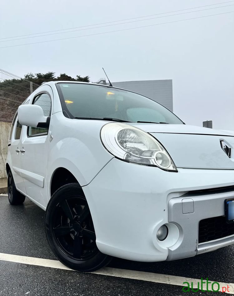 2012' Renault Kangoo photo #2