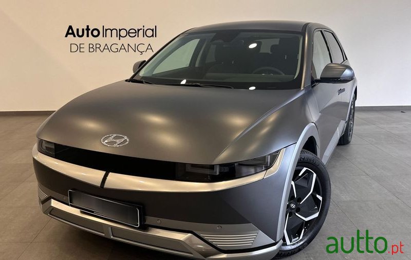 2024' Hyundai Ioniq 5 photo #1