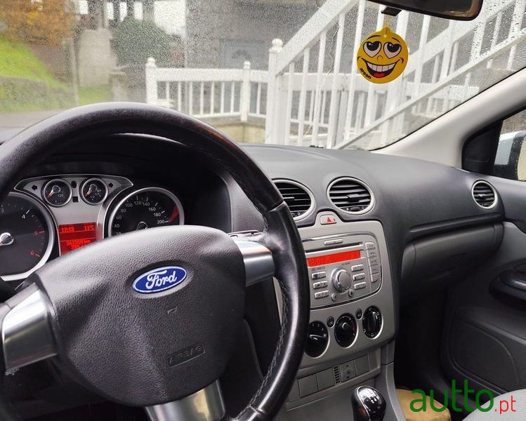 2008' Ford Focus Sw photo #3