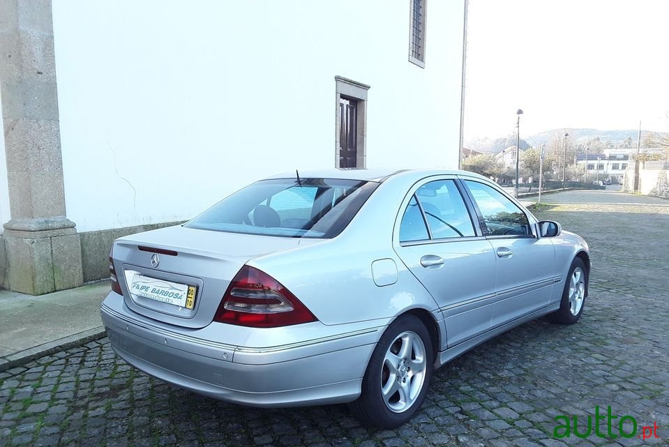 2000' Mercedes-Benz C-220 photo #4
