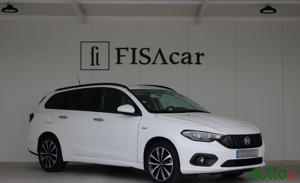 2019' Fiat Tipo Station Wagon photo #1