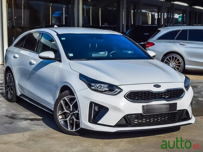 2019' Kia Proceed 1.0 T-Gdi Gt Line photo #2