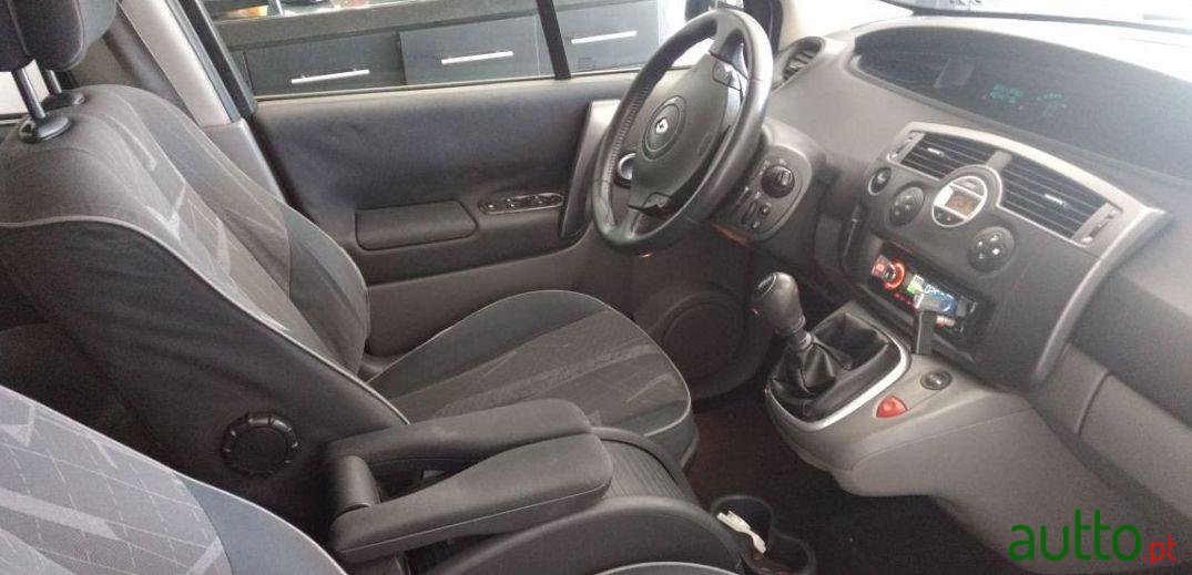 2004' Renault Scenic photo #3