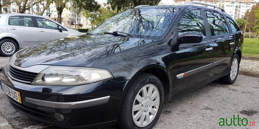 2002' Renault Laguna Break photo #2