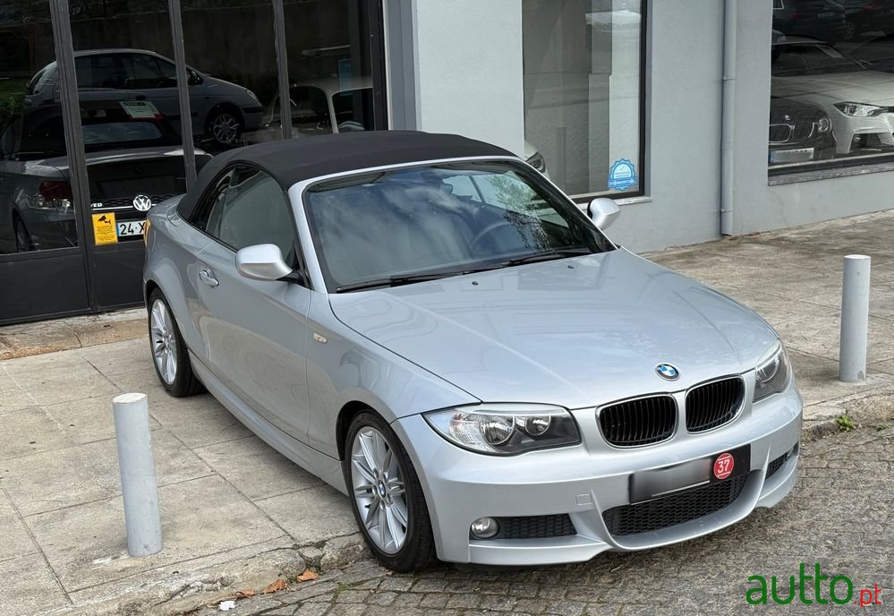 2011' BMW Série 1 D Pack M photo #4