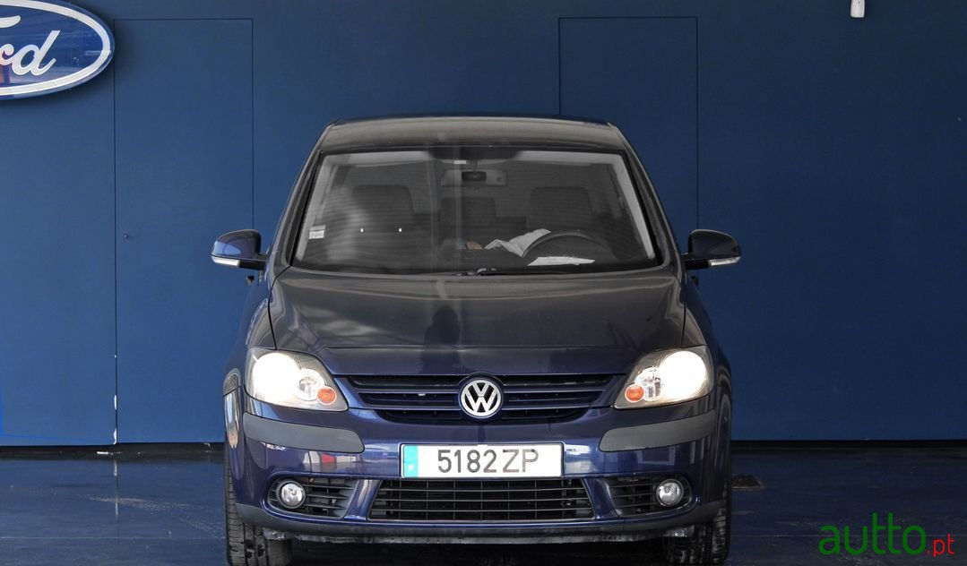 2005' Volkswagen Golf Plus photo #3