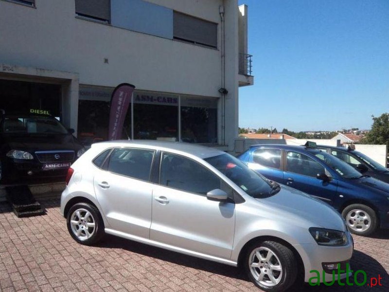 2013' Volkswagen Polo 1.2 Tdi Highline photo #1