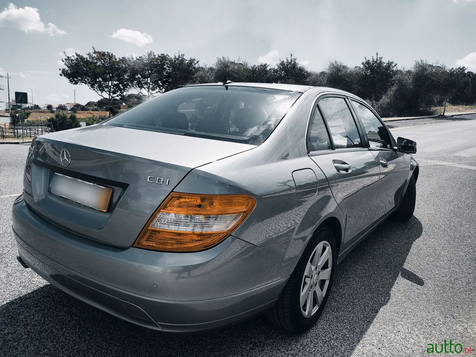 2010' Mercedes-Benz C-220 photo #5