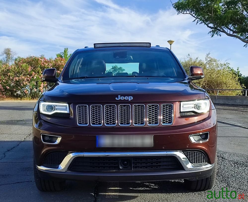 2015' Jeep Grand Cherokee photo #5