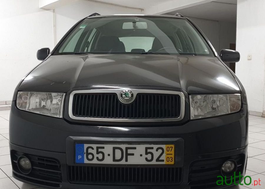 2007' Skoda Fabia Break photo #2