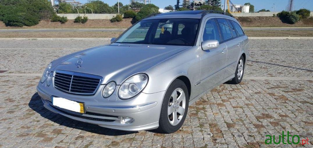 2005' Mercedes-Benz E-280 Avantgarde photo #1