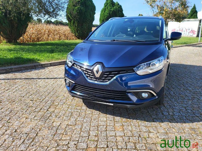 2017' Renault Scenic Energy photo #1