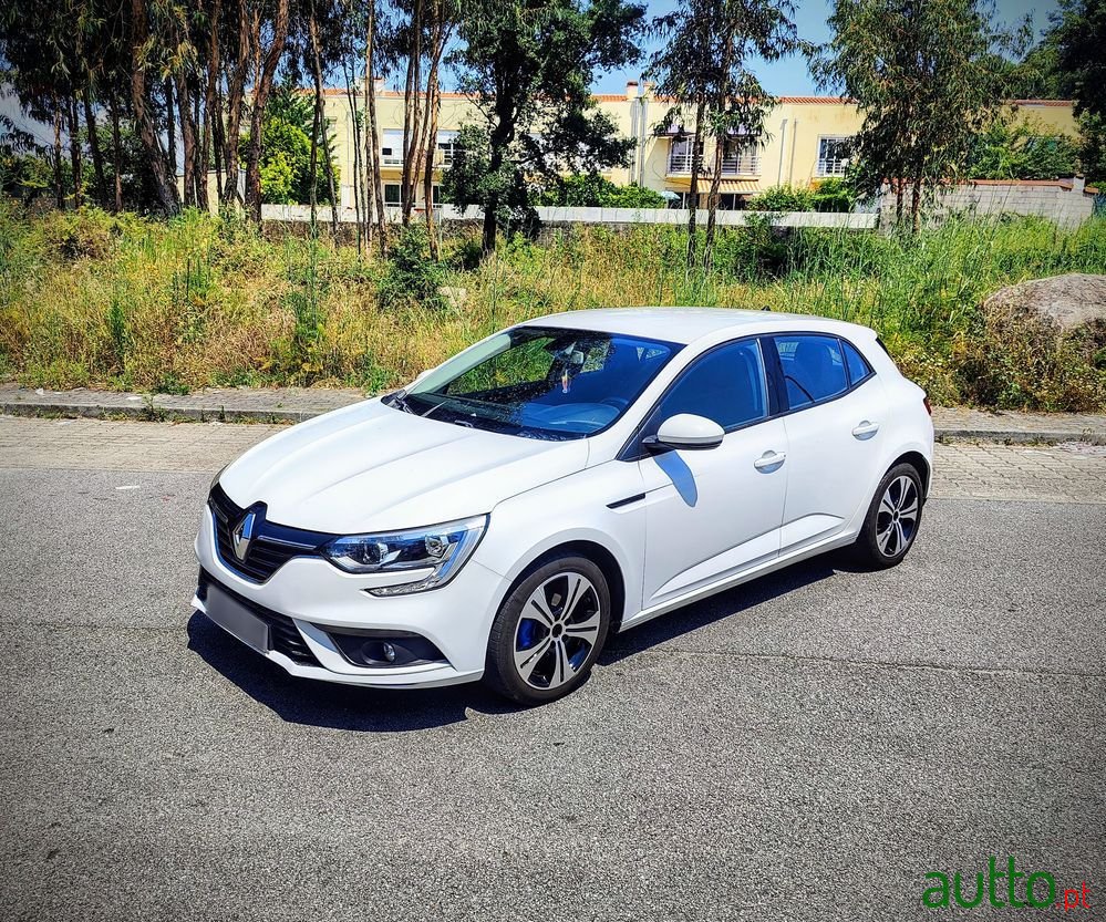 2017' Renault Megane 1.5 Dci Gt Line photo #2