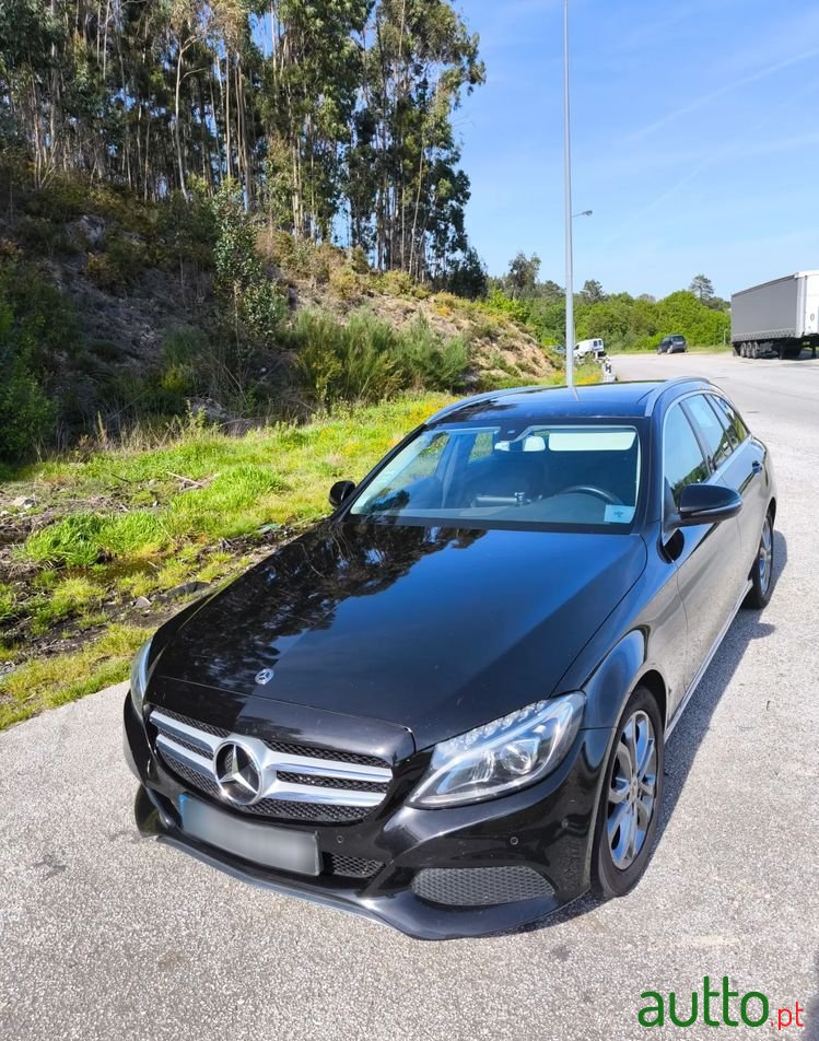 2017' Mercedes-Benz C 300 photo #2