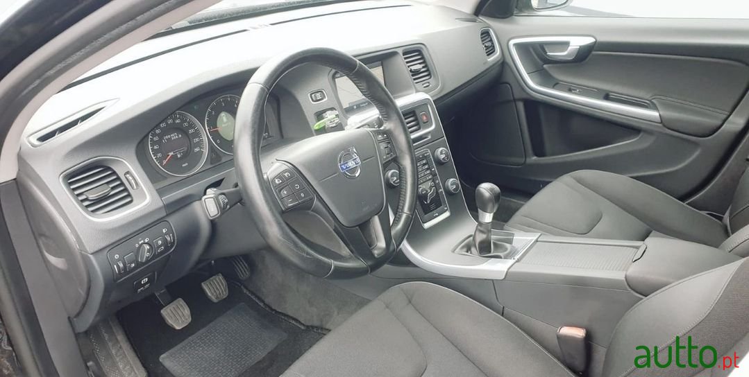 2012' Volvo V60 photo #4