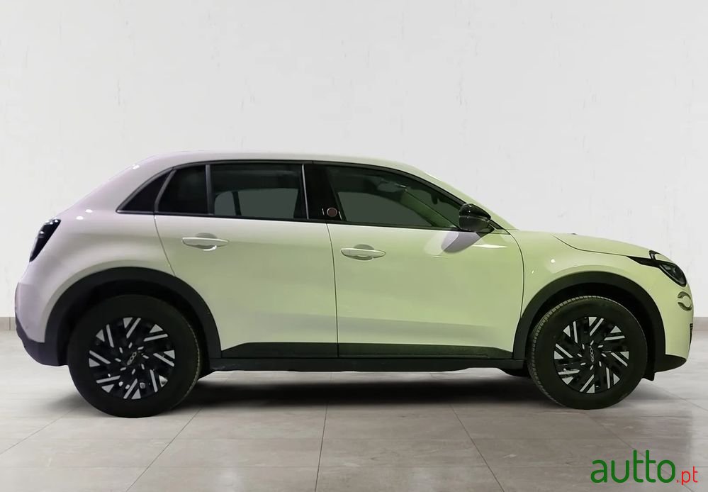 2024' Fiat 600E 54 Kwh (Red) photo #5