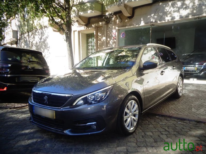 2020' Peugeot 308 Sw photo #1